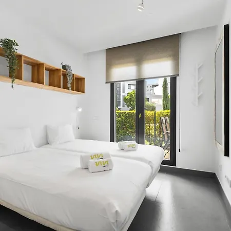 Vivi Homes - Luxury ,garden, Pool & Sauna Fuengirola