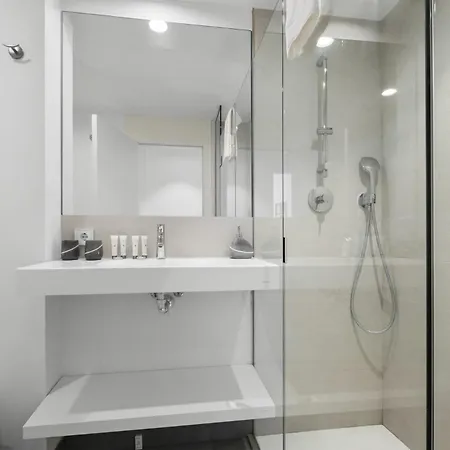 Appartement Vivi Homes - Luxury ,garden, Pool & Sauna