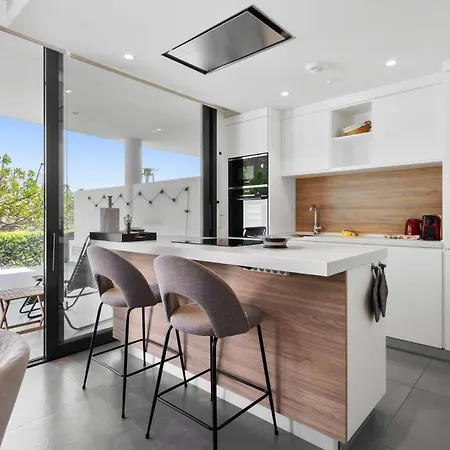 Vivi Homes - Luxury ,garden, Pool & Sauna فوينخيرولا