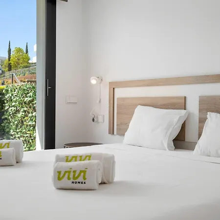 Vivi Homes - Luxury ,garden, Pool & Sauna Fuengirola